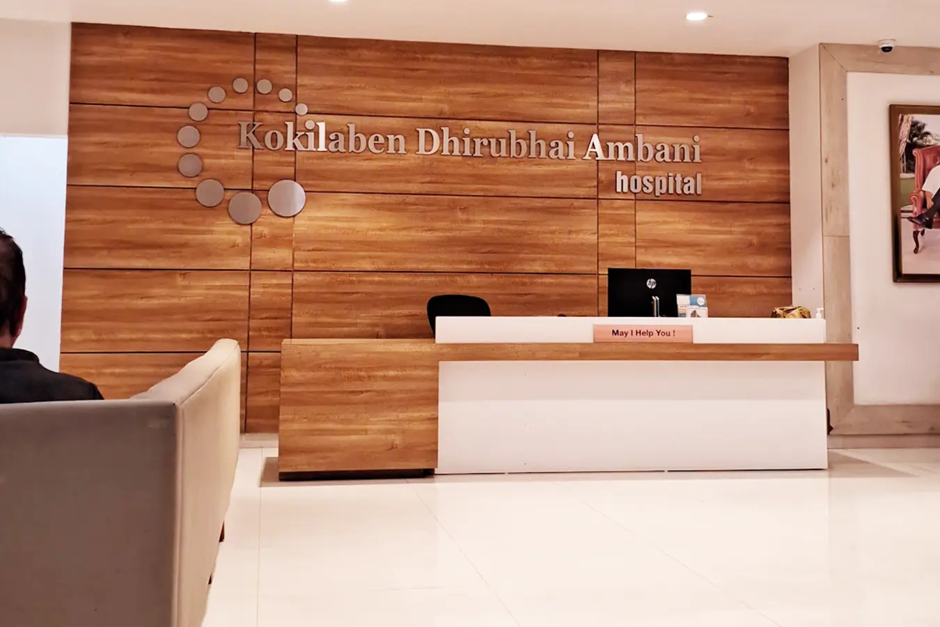 Kokilaben Hospital Front desk 1